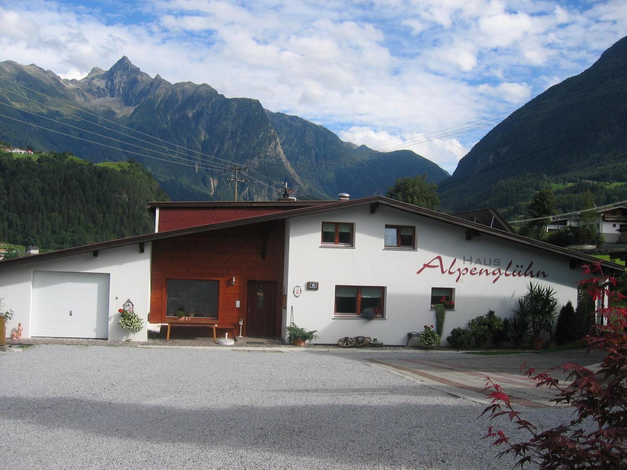 Haus Alpengluehn Hotel Sautens Eksteriør billede